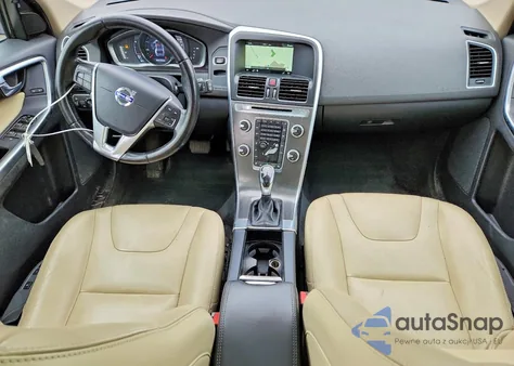 2016 Volvo Xc60 T6 Premier z USA, uszkodzony, nr VIN YV449MRK3G2889228